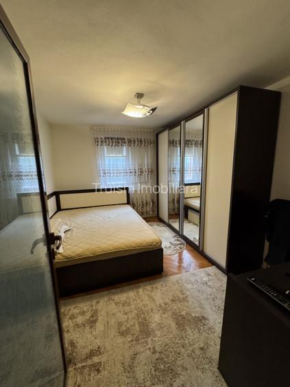 VILA Demisol+ Parter +Et 1+ Mansarda Ultracentral - 2