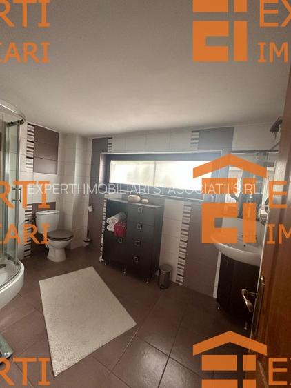 Vila de vanzare P+1+M situata in zona Stadion, Constanta - 12