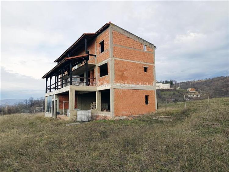 DUPLEX P+1+M CU TERASE | TEREN TOTAL 2.306 MP in MOLDOVA NOUA - 12