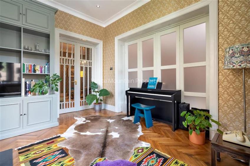 Traian, apartament in vila, 5 camere - 14