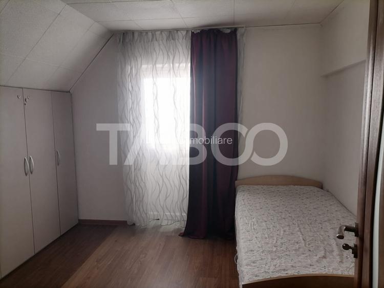 Apartament 3 camere decomandat cu balcon de inchiriat - 10