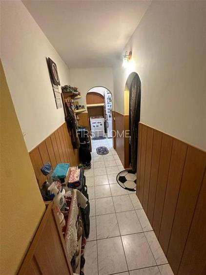 Ap 3 cam, Sud scoala nr 8, 50mp utili, et 1/4, CT - 3