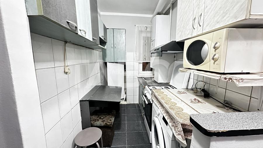 Apartament de inchiriat 2 camere utilate mobilate zona Vasile Aaron - 3