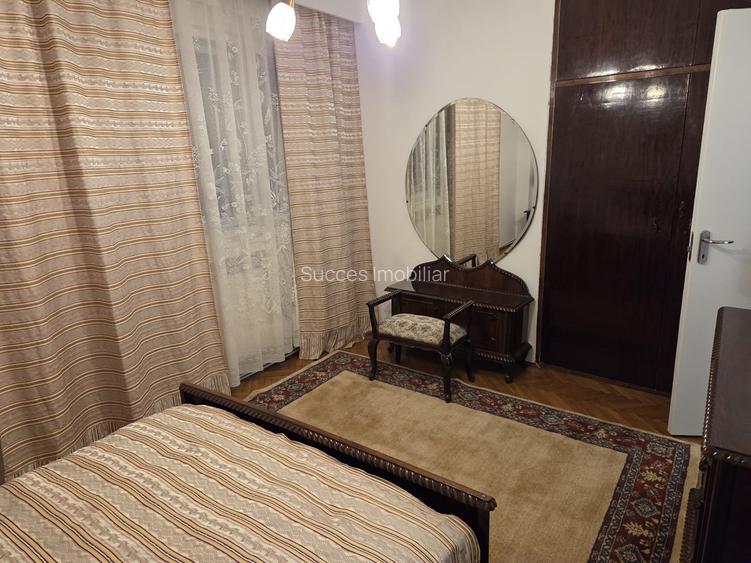 VICTORIEI- 4 CAM,130 MP,CENTRALA PROPRIE,MOBILAT CLASIC,FOARTE SPATIOS,900 EURO - 13