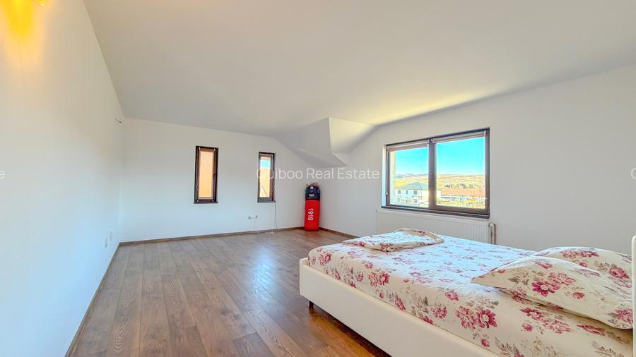 Casă spațioasă cu teren generos de 1200 mp | Zonă de case noi | Tărlungeni - 17