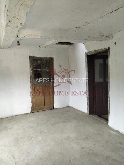 Casa spatioasa | 1500 mp teren - Ticvaniu Mare CS - 6