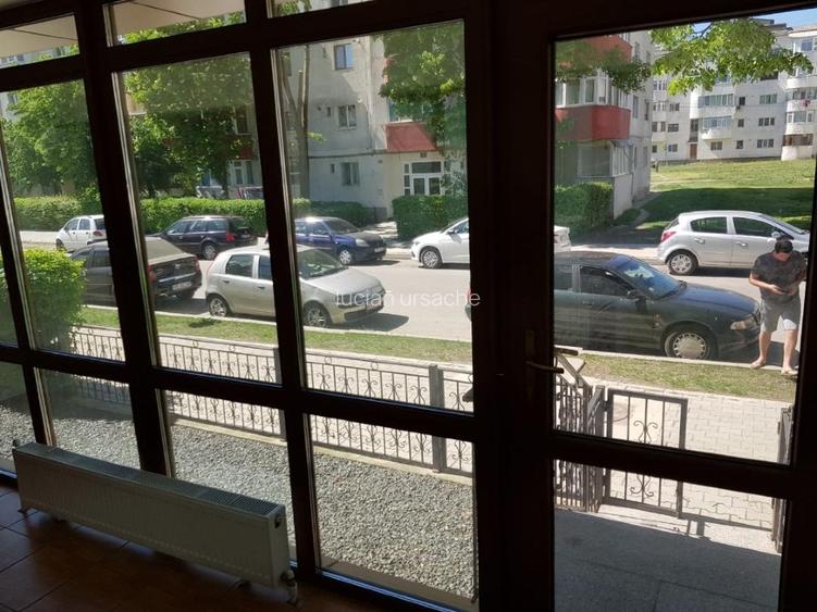 De vanzare spatiu comercial - birouri - strada Traian - Vaslui - 14