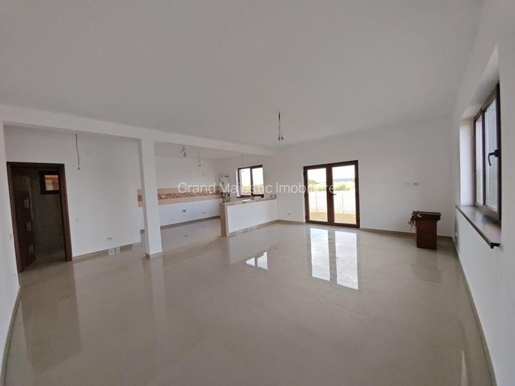 New Casa Corbeanca P+1+Mansarda 4 dormitoare 330 mp/curte - 18