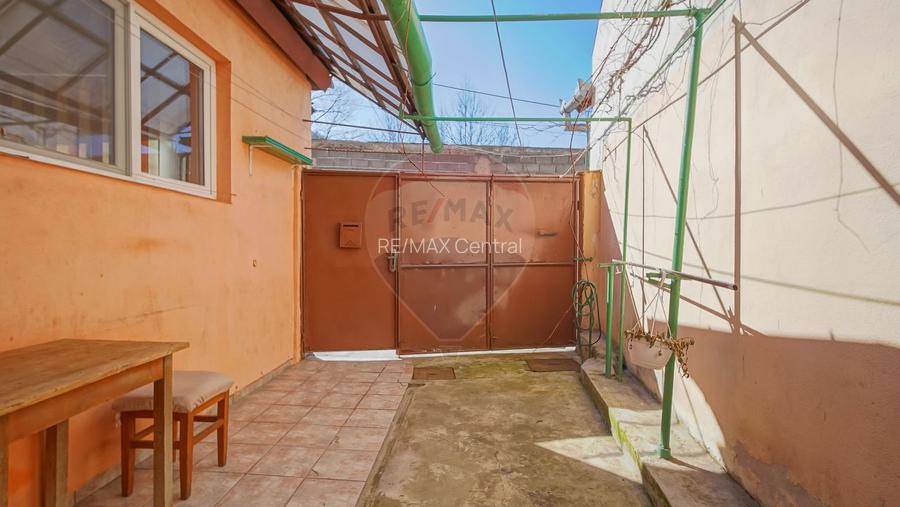 Casă  individuală cu 3 camere, Schei - 2