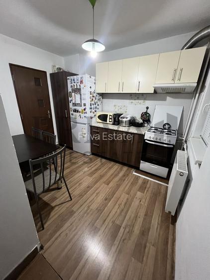 Apartament 3 camere, 2 bai,2 balcoane. bloc izolat, Etaj 2. Lipovei - 12