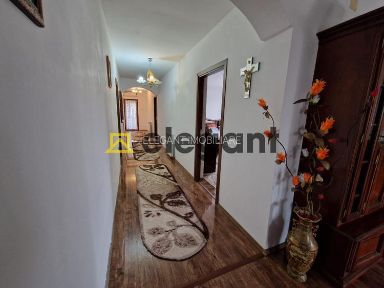 Casa, suprafata 168 mp, teren 600 mp, panouri, mobilata, Bariera Valcii - 14