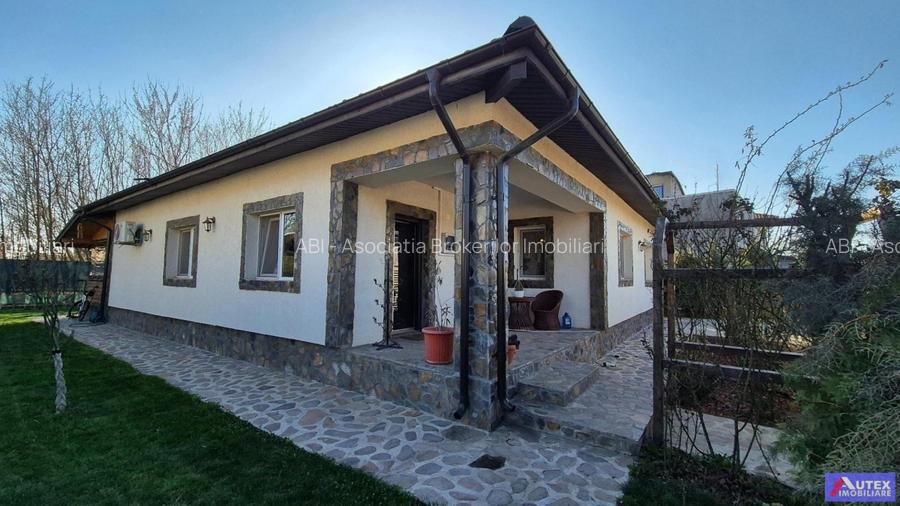 Casa Central Magurele pe Parter - 4 camere, 4 bai si teren de 580 mp - 27