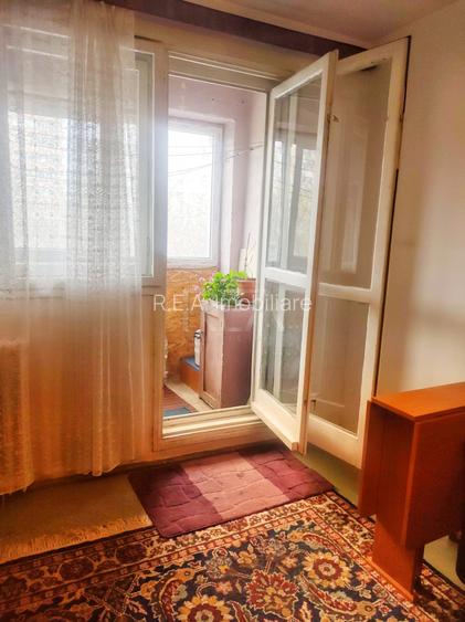 2 camere Sălăjan decomandat, et. 2, metrou, 53 mp, reabilitat - 6