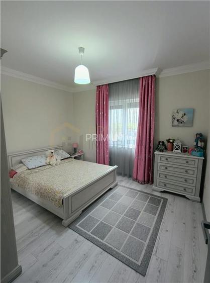 Sanmihaiul Roman- teren generos- mobilata si utilata - 4