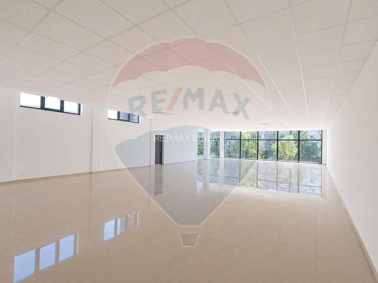 Spatiu comercial 900mp, vitrina, vad intens, de inchiriat, Manastur - 4