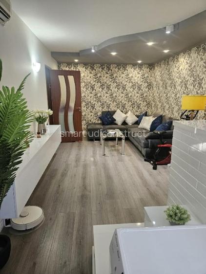 Apartament 3 camere Decomandat - 14
