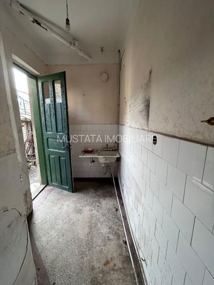 COMISION ZERO - Casa P+1, Strada Scolilor nr 5 - 6