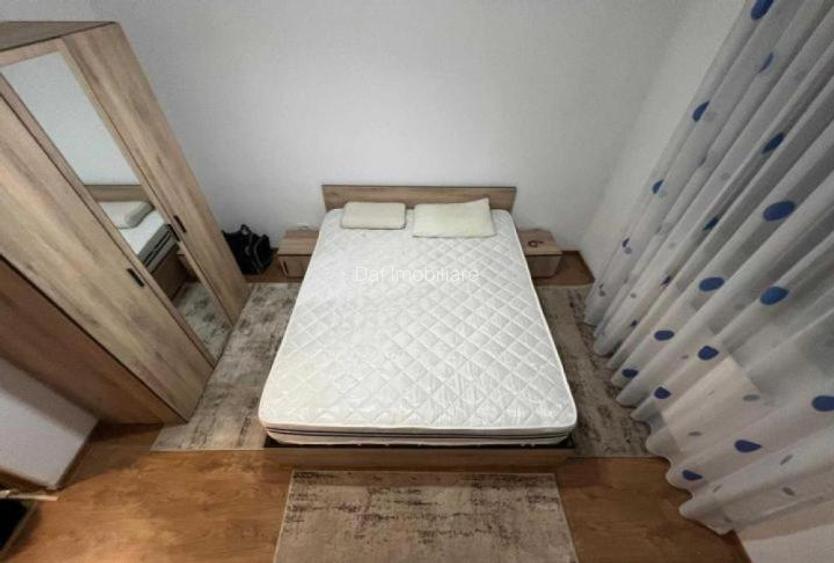 67000 euro -2camere -militari -decomandat -bucatarie inchisa - 2