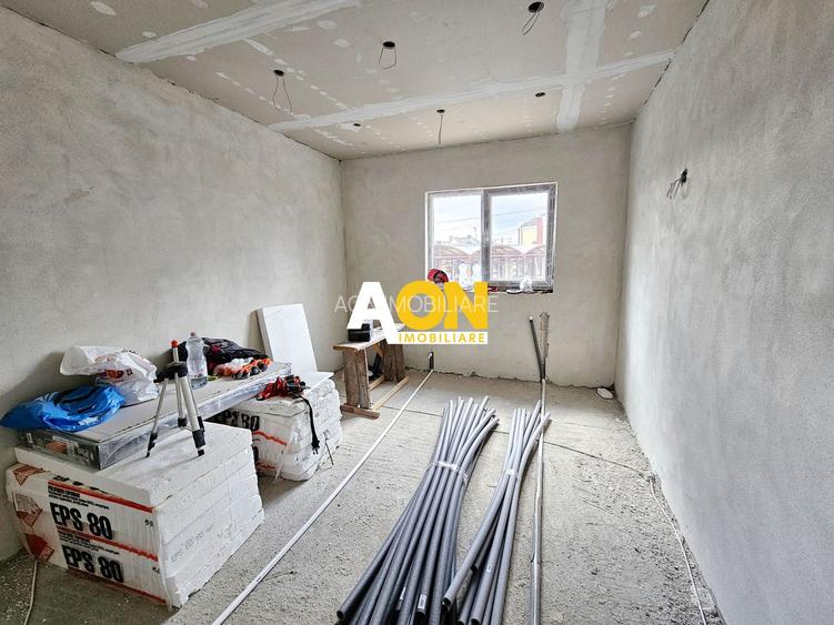 Casa 12 camere, pretabila ca pensiune sau pentru apartamentare - 8