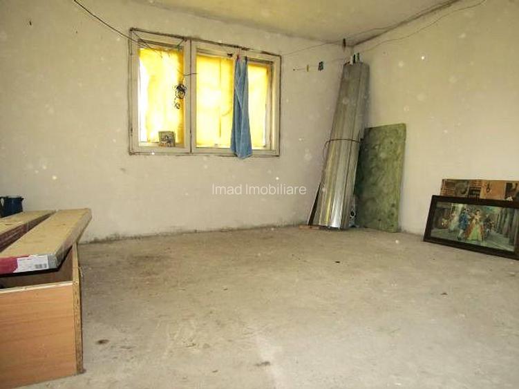 Ultracentral!! Vanzare casa C1+C2+C3 - 44 mp in Targoviste  - zona Primarie. - 3