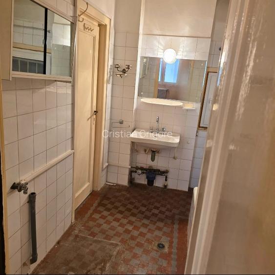 Apartament într-o clădire unică-București–Blocul Fals” | Ultracentral | 80 mp - 8
