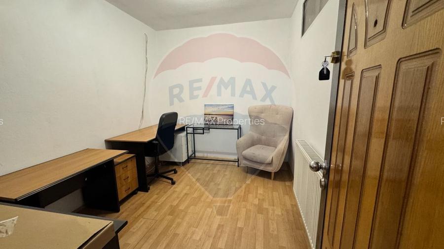 Casă / Vilă + cladire birouri de vanzare in Aviatiei, venit pasiv - 36