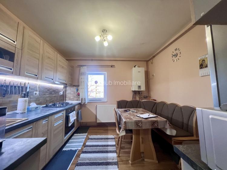  Apartament 3 camere, semidecomandat, 72mp, etaj 1/4 - Buziasului - 5