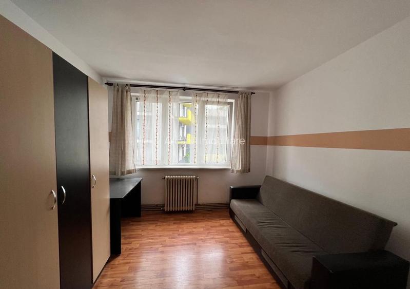 Apartament 3 camere 60 mp etaj intermediar Semicentral  - 2