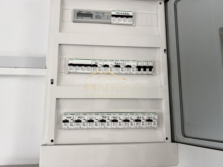 Spatiu Comercial Stradal**240mp**2 locuri parcare//Bdul Ion MIhalache - 42