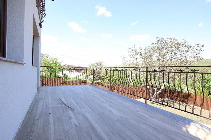 Vila finalizata, disponibila cu 600 sau 1000 mp teren, Rediu, IASI - 9