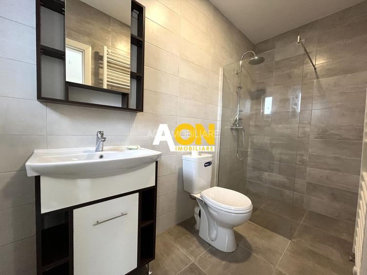 Casă &icirc;nșiruită, P+E+M, 5 Camere, Zona Micești - 18