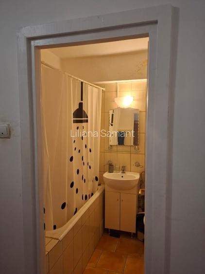 Proprietar ofer spre inchiriere apartament  - 7