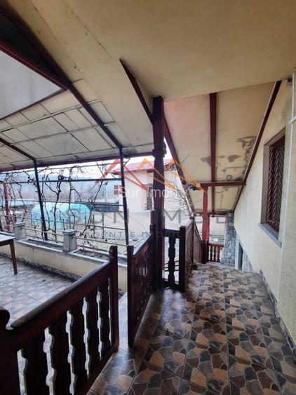 Vila 7 camere, an 1984, garaj, terasa, teren 604 m2, Poiana Campina,PH - 7