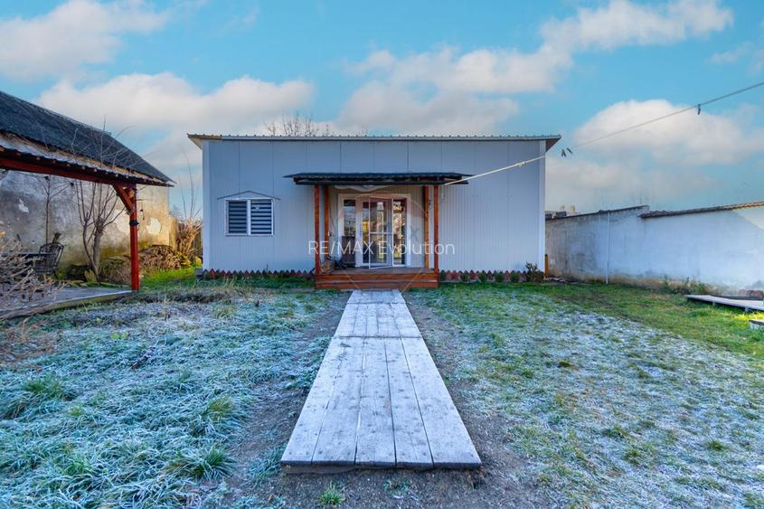 Casă cu 3 camere si teren generos de 1.519 mp în Prejmer /Comision 0% - 14