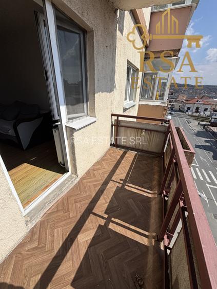 Apartament cu 2 camere de vanzare zona centrala Ramnicu Valcea, etaj 4 - 3