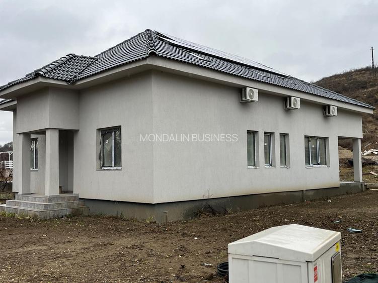 Casă cu 7 camere, 4 băi, 265 mp utili, P+M, Oradea. - 22