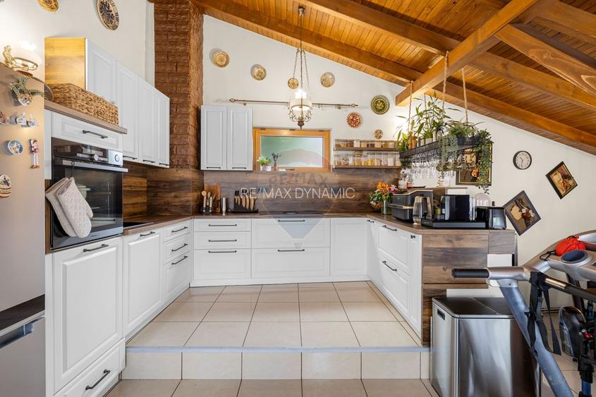 Casă cu 5 camere de vânzare - Aradul Nou - 4