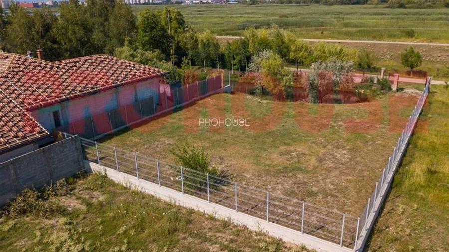 Persoana fizica - teren 1.000mp - Serbanesti - cu lac amenajat - 7