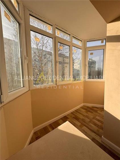 3 camere, decomandat - METROU APARATORII PATRIEI - 9