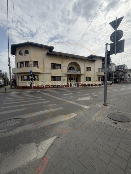 Spațiu birouri / locuință – 181 mp utili, etaj + mansardă în vilă, Centru Piteșt - 2