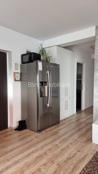 Apartament cu 3 camere, 62,15 mp, balcon, zona Cetatii - 11
