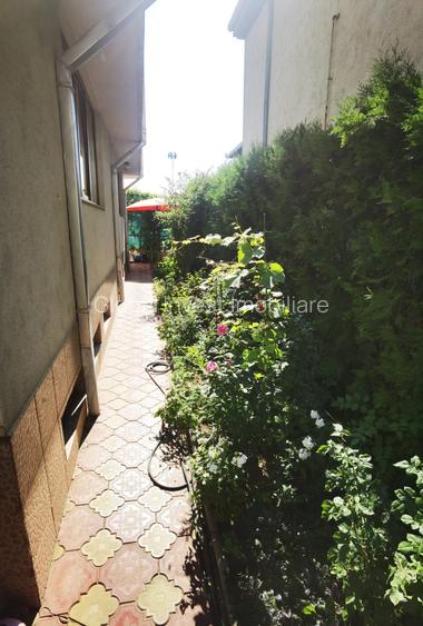 Navodari(Centru)- Casa D+P+2+T, construcție solidă, disponibila imediat - 3