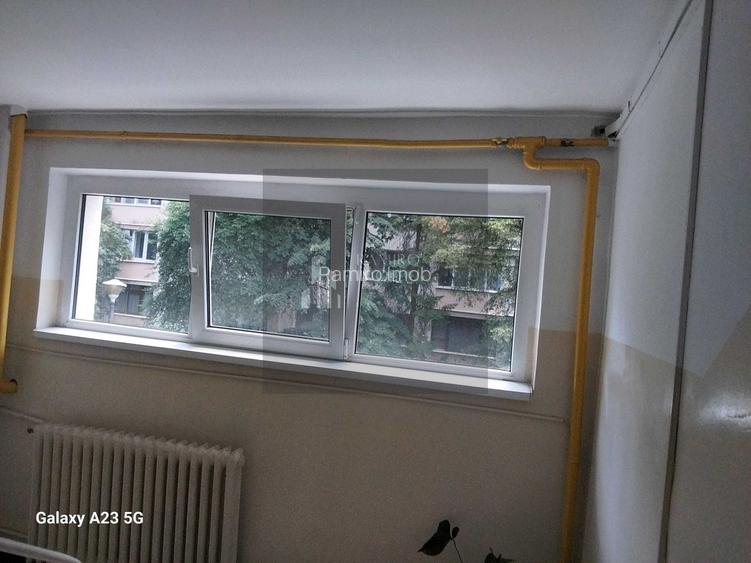 Apartament 3 camere, decomandat, Ozana , Titan, 1 decembrie 1918 - 5