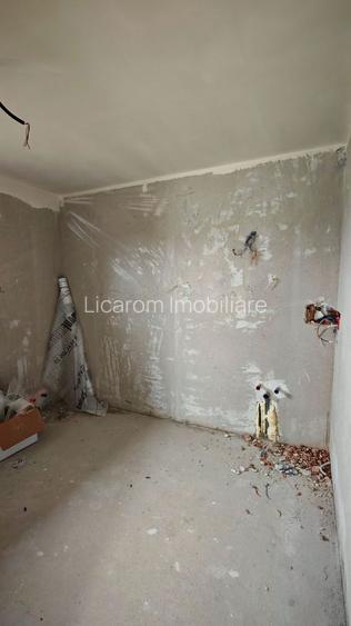 Vila LUX Parter+Etaj(stil mediteranean) in Stupini zona Plugarilor - 32