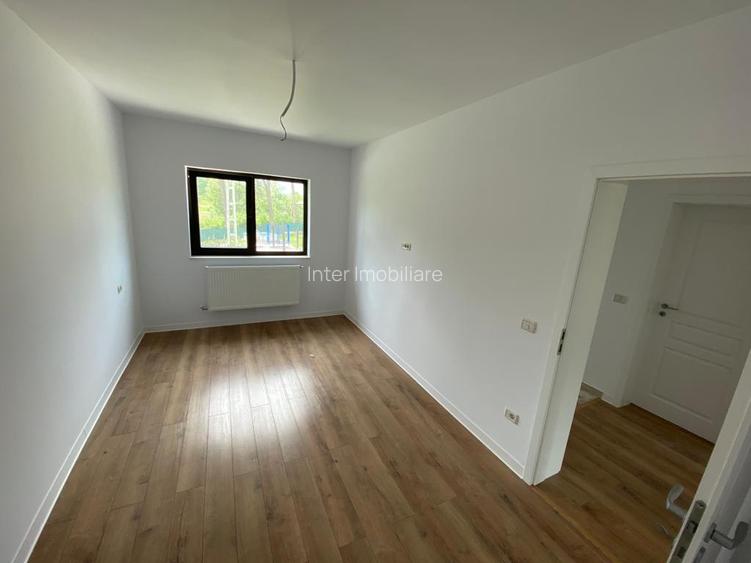 Casa  4 camere, 100 mp, de vanzare casa in zona Miroslava, 2 km de Family Market - 3