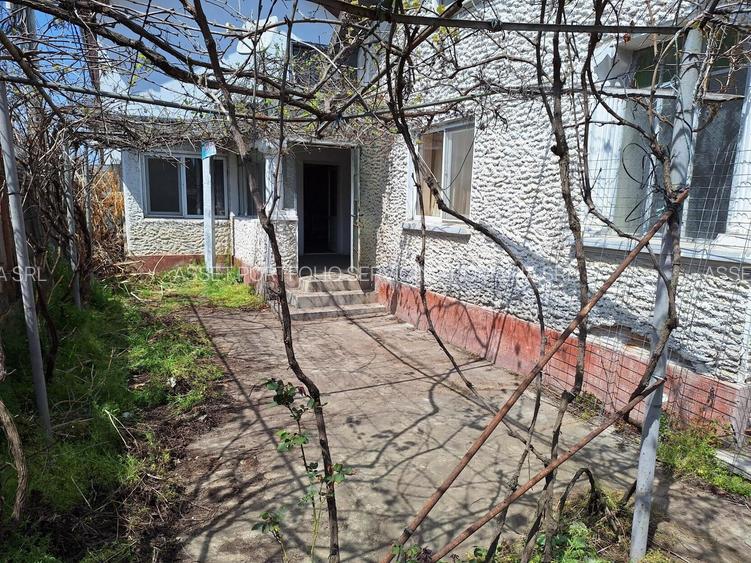 De vanzare casa 103 mp si teren 152 mp Craiova - 2