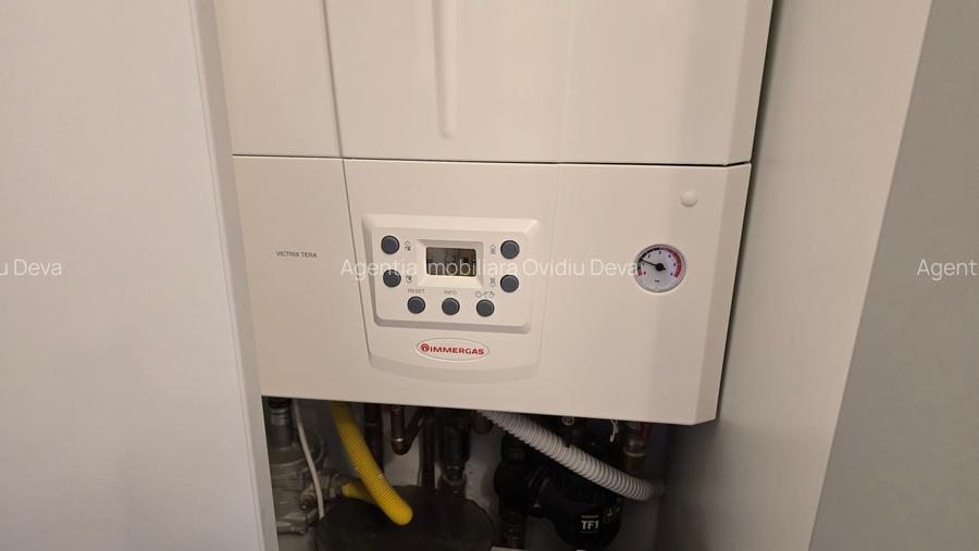 Vand apartament 2 camere decomandat in Deva, Bld. I. Maniu, etaj 3, mobilat - 2