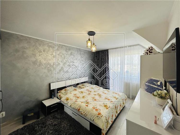 Ap cu 3 camere, 2 balcoane, pod pe toata suprafata - Selimbar