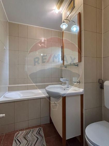 Inchiriere Apartament 3 cam Metrou Brancusi renovat recent