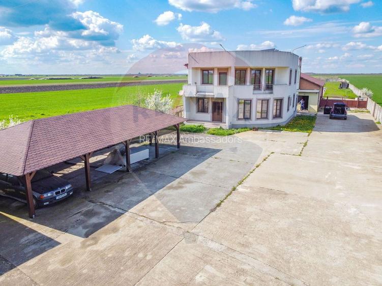 Casa + teren + hala de vanzare in Beregsau – 0% Comision - 20